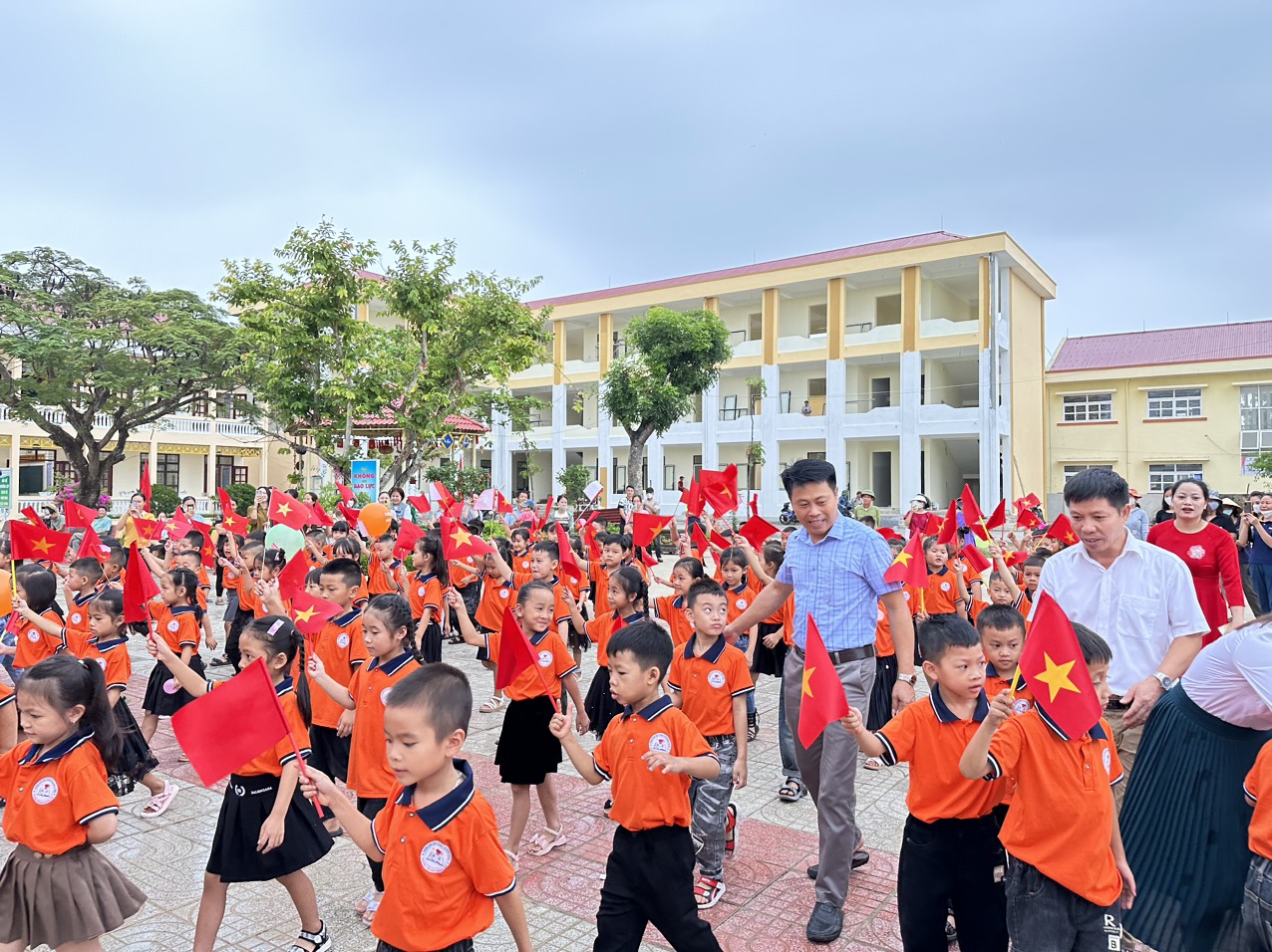 Xã Quảng Lộc: Hân hoan ngày hội khai trường năm học 2023-2024