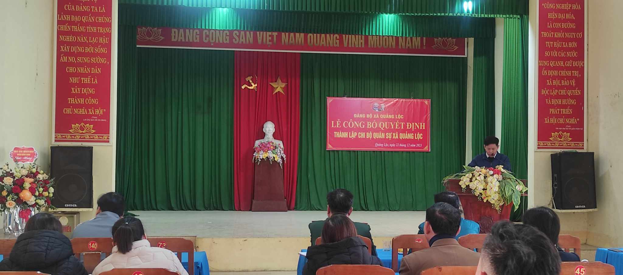 Lễ công bố Quyết định thành lập Chi bộ Quân sự và Chi bộ Trạm Y Tế xã Quảng Lộc