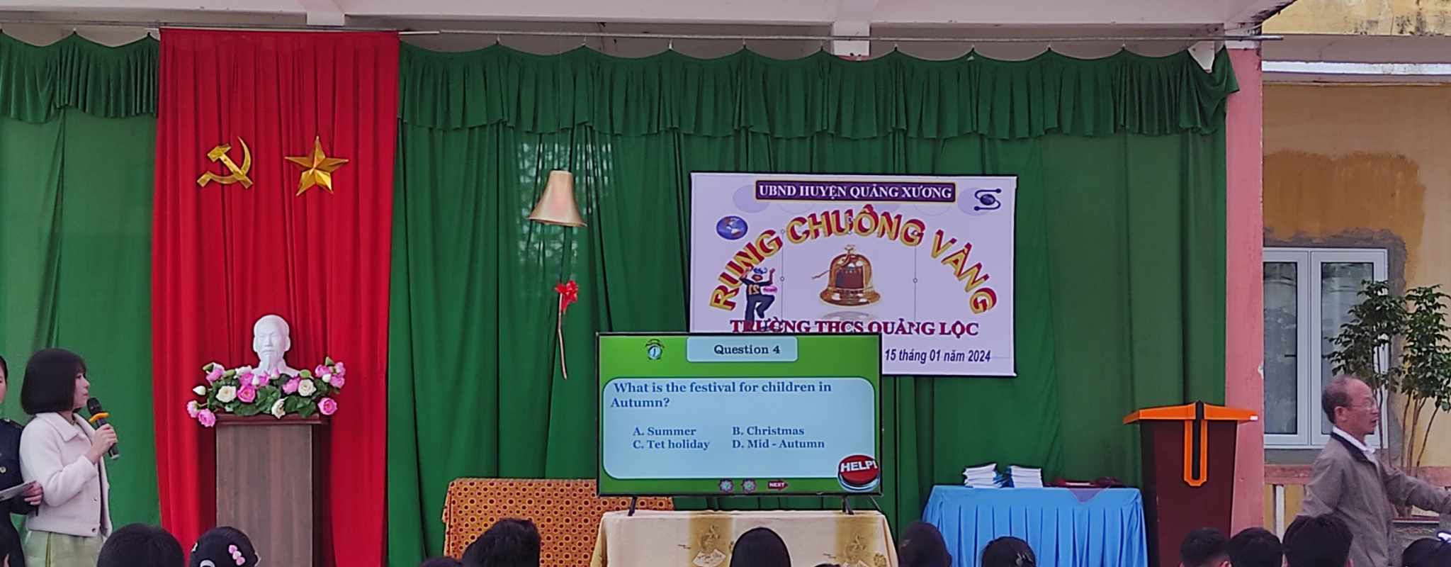 Trường THCS Quảng Lộc tổ chức trò chơi  “Rung chuông vàng” môn tiếng Anh